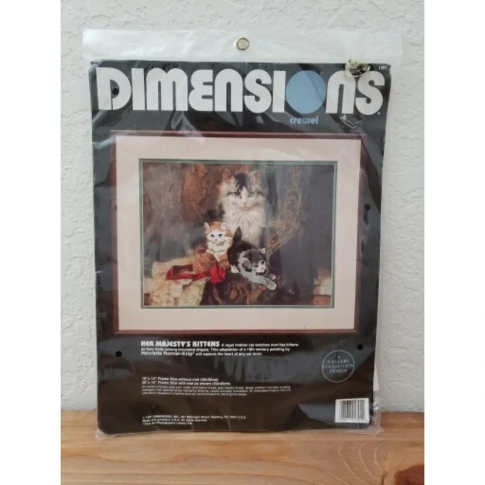 HER MAJESTY'S KITTENS #1391 Embroidery Vintage 1991 Dimensions Crewel Kit NEW